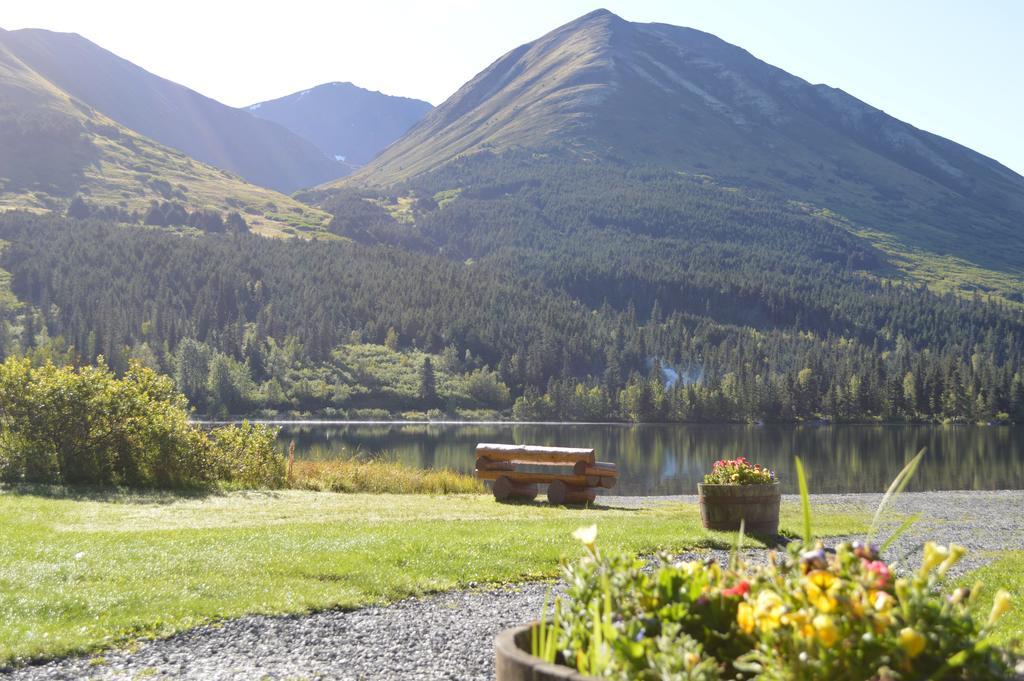 Summit Lake Lodge Luaran gambar