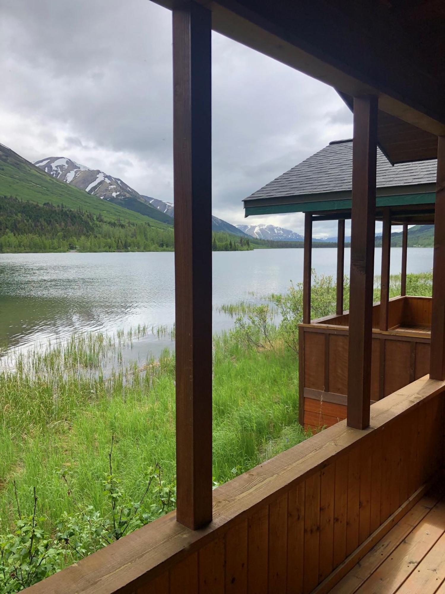 Summit Lake Lodge Luaran gambar