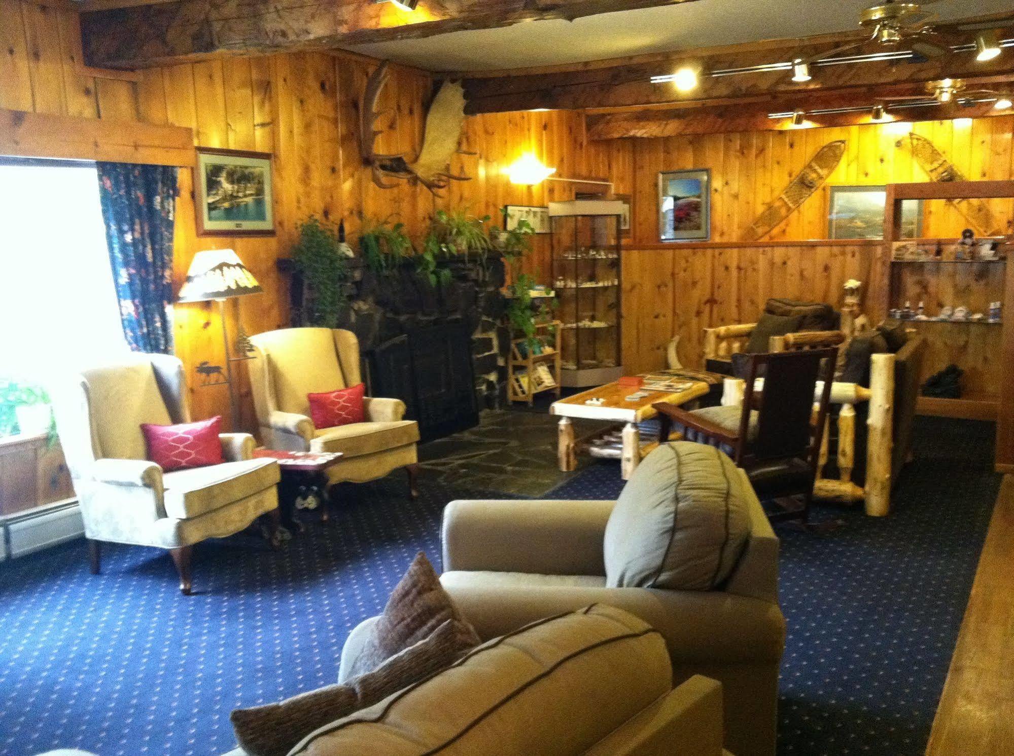 Summit Lake Lodge Luaran gambar